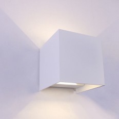 Aplique Exter. 13,6X10X11,7Cm Led 5W 4000K Ip54 Met Bl Open