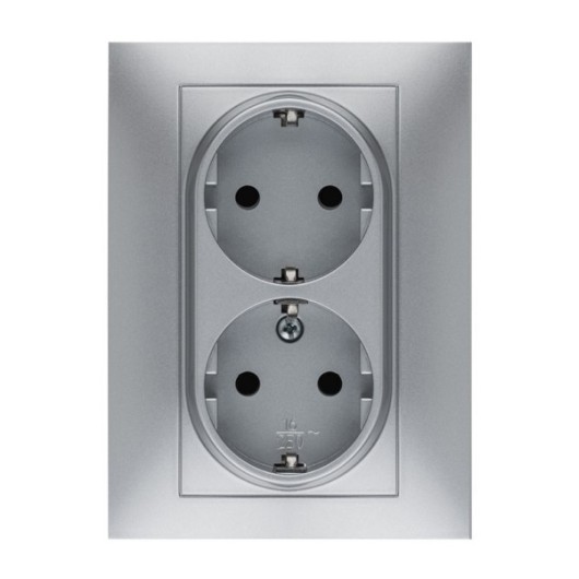 Base Enchufe Elec 16A-250V Doble Schuko Tt Empotrar Abs Alum