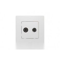 Toma De Television Intermedia Blanca Serie Niloe Legrand